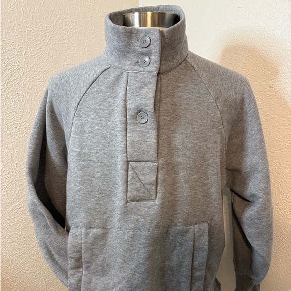 Free Assembly Sweaters - Free Assembly Gray Sweatshirt